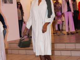 Fashion Show in der Contemplor Galerie Wien am 16. 03. 2024